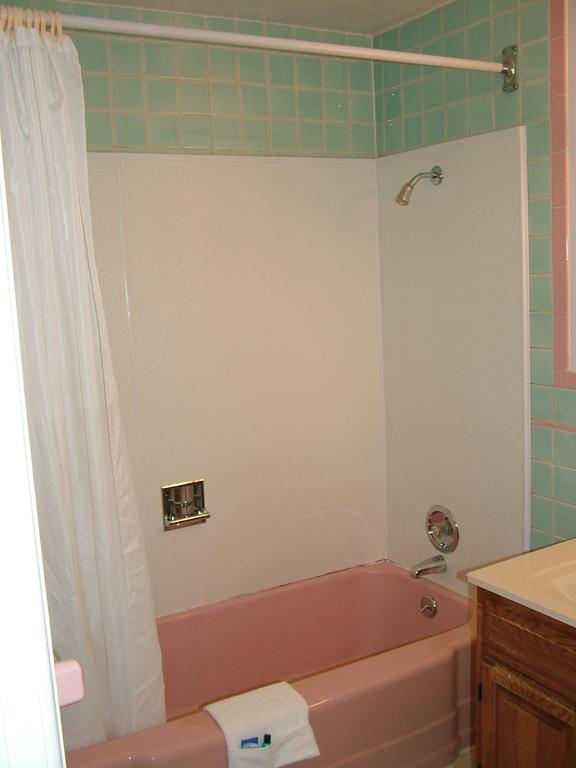 All Seasons Motel Ludlow Room photo